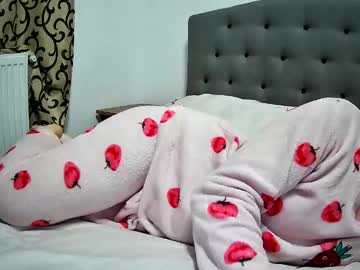 Mikyloveu Chaturbate stream image from January 03, 2025