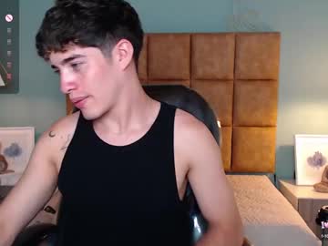 Alejootwink_ Chaturbate stream image from January 03, 2025