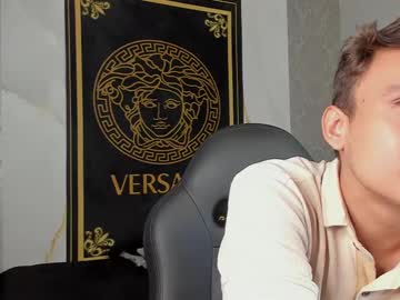 Desmond_Clark Chaturbate stream image from January 03, 2025