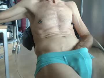 Voltups Chaturbate stream image from January 03, 2025