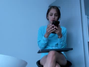 Alaiawhites Chaturbate stream image from January 03, 2025
