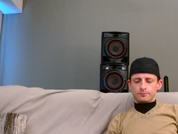 Dilldough405 Chaturbate stream image from January 03, 2025