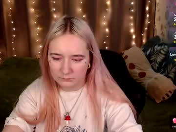 Elovinora Chaturbate stream image from January 03, 2025