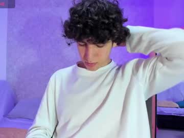Kervs__ Chaturbate stream image from January 03, 2025