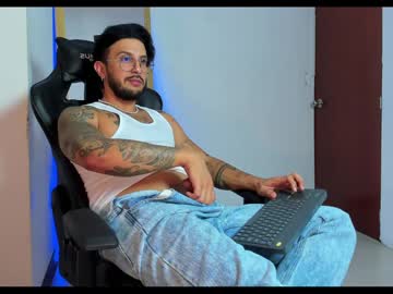 Liamespinoza Chaturbate stream image from January 03, 2025