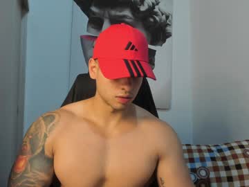 Nicolasmuscle Chaturbate stream image from January 03, 2025