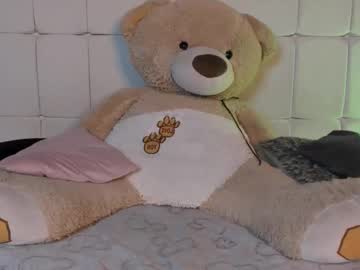 Scarlett_Blons Chaturbate stream image from January 03, 2025