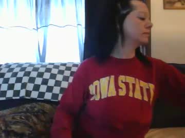 Sidneyraee Chaturbate stream image from January 03, 2025