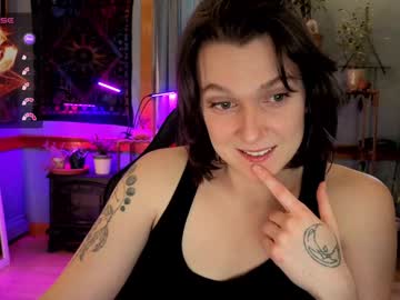 Artiepaints Chaturbate stream image from January 03, 2025