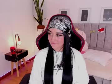 Emmyevans1 Chaturbate stream image from January 03, 2025