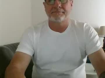 Moamale Chaturbate stream image from January 03, 2025