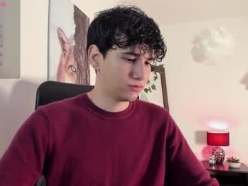 Viktor_Parker Chaturbate stream image from January 03, 2025