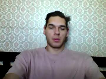 Loongsmooke Chaturbate stream image from January 03, 2025