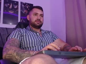 Simonbeck Chaturbate stream image from January 03, 2025