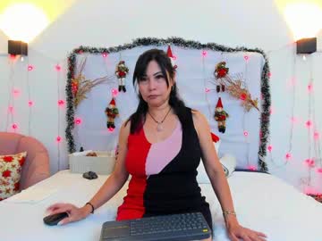 Cristinpinto Chaturbate stream image from January 03, 2025