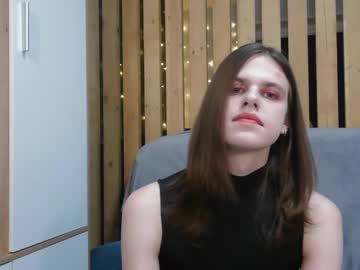 Honelin Chaturbate stream image from January 03, 2025