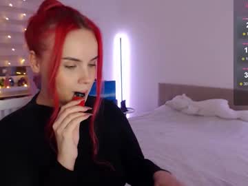 Mi_Cherry Chaturbate stream image from January 03, 2025