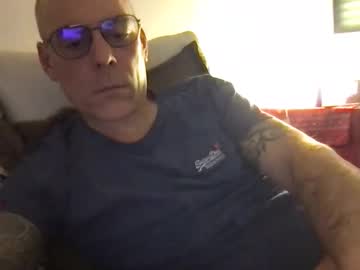 Timidetsanscomplexe Chaturbate stream image from January 04, 2025