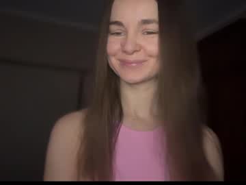 Lanaloulou Chaturbate stream image from January 04, 2025