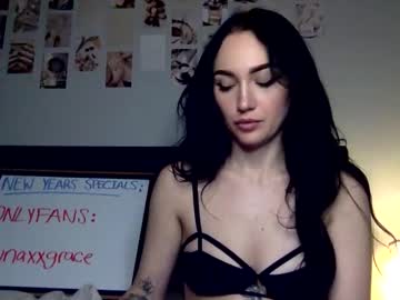 Lunaxxgrace Chaturbate stream image from January 04, 2025