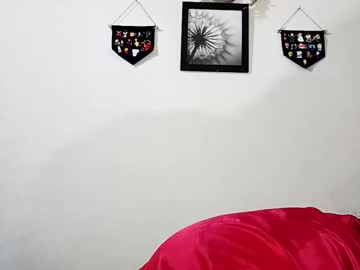 Lyla205 Chaturbate stream image from January 04, 2025