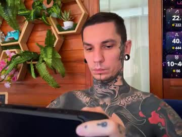 Max_Reaves Chaturbate stream image from January 04, 2025