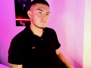 Julian_070 Chaturbate stream image from January 04, 2025