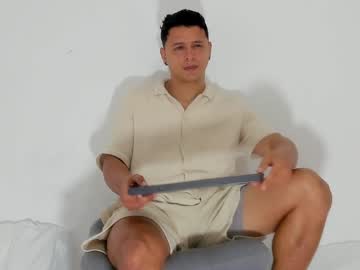 Mitchellburns Chaturbate stream image from January 04, 2025