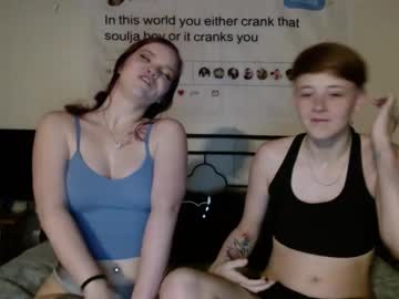 Trixieloxs Chaturbate stream image from January 04, 2025