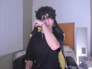 Alan_Snow1_ Chaturbate stream image from January 04, 2025