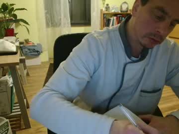 Clouplefun Chaturbate stream image from January 04, 2025