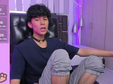 Fem_Loui Chaturbate stream image from January 04, 2025