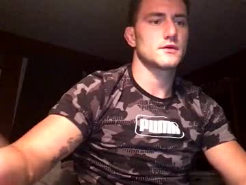 Kylegotittt Chaturbate stream image from January 04, 2025