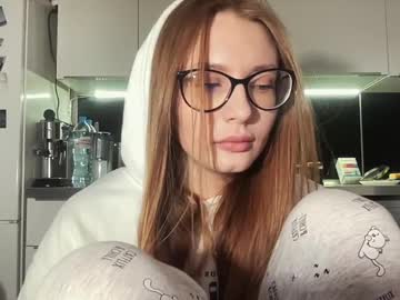 Sweet_Molly15 stream image from January 04, 2025