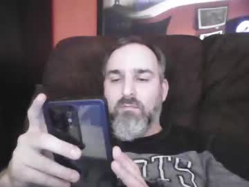 Beardedambition Chaturbate stream image from January 04, 2025