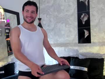 Valentinoford Chaturbate stream image from January 04, 2025