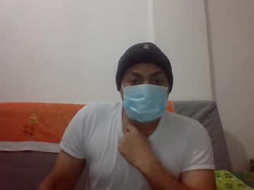 Kwt8933 Chaturbate stream image from January 04, 2025
