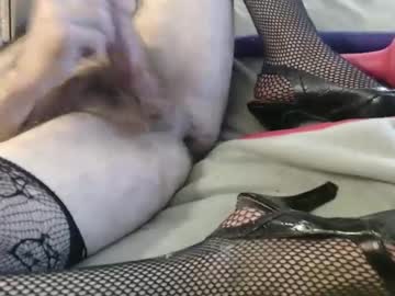 Silky_Moaner Chaturbate stream image from January 04, 2025