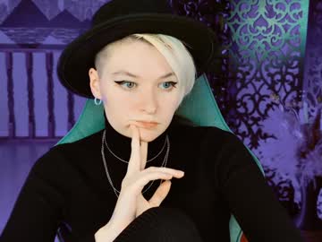 Chillsnail Chaturbate stream image from January 04, 2025