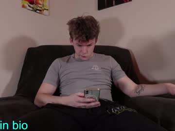 Deeyungguy Chaturbate stream image from January 04, 2025