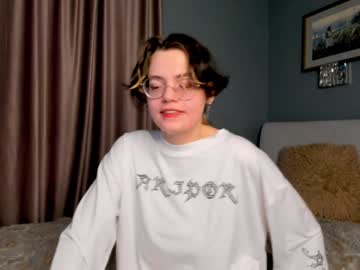 Elwynaflack Chaturbate stream image from January 04, 2025