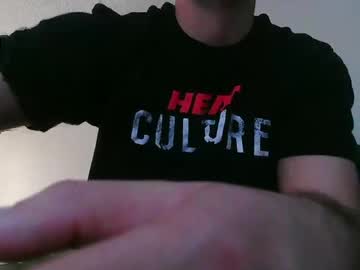 Gwiththegirth Chaturbate stream image from January 04, 2025