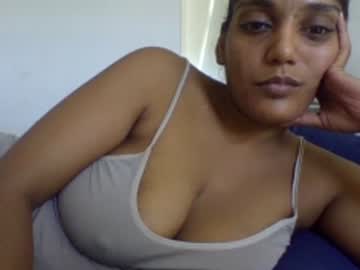 Indianvixxenx Chaturbate stream image from January 04, 2025