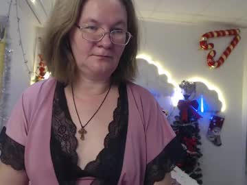 Holymilfa Chaturbate stream image from January 04, 2025