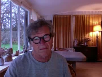 Macmiche Chaturbate stream image from January 04, 2025