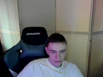 Aron_Neall Chaturbate stream image from January 04, 2025
