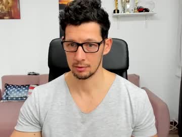 Brutusk1 Chaturbate stream image from January 04, 2025