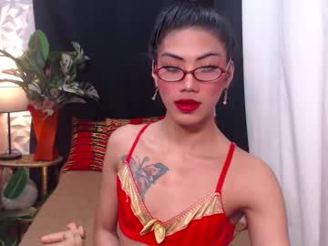 Jullimiller Chaturbate stream image from January 04, 2025