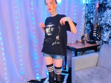 Redlori Chaturbate stream image from January 04, 2025