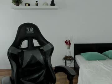 Trentwest_ Chaturbate stream image from January 04, 2025